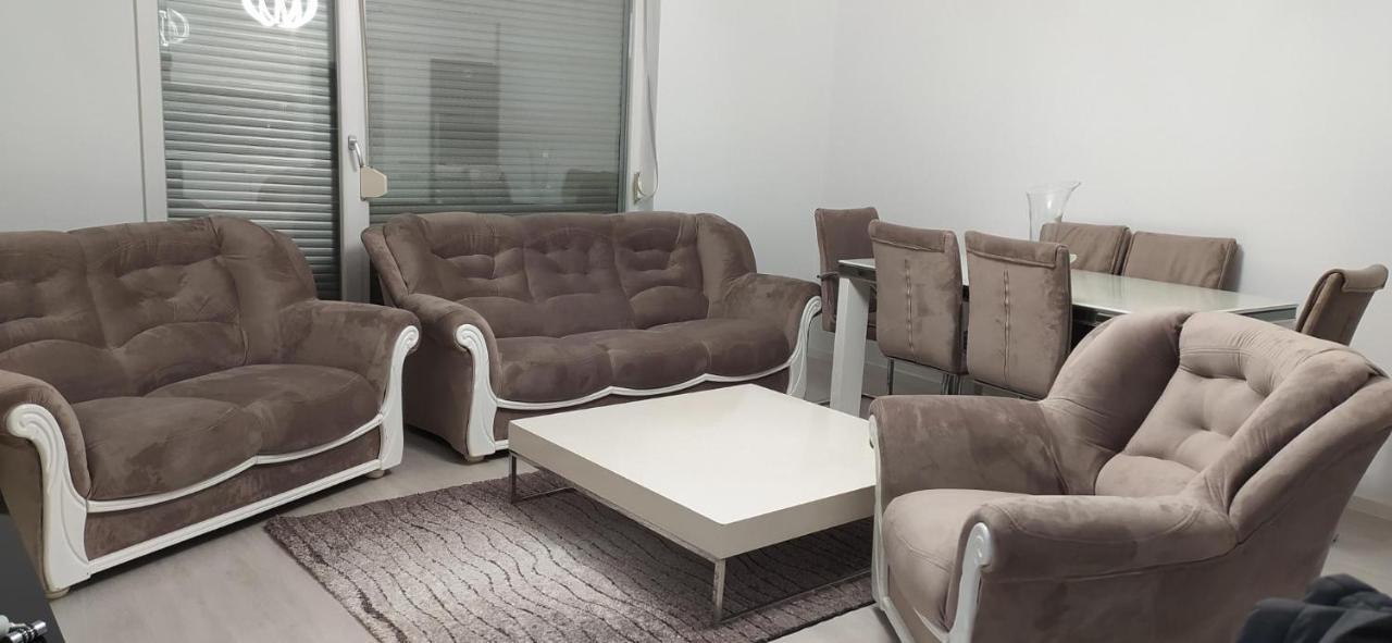 Lovely 2 Bedroom Condo In Gjilan. Kültér fotó